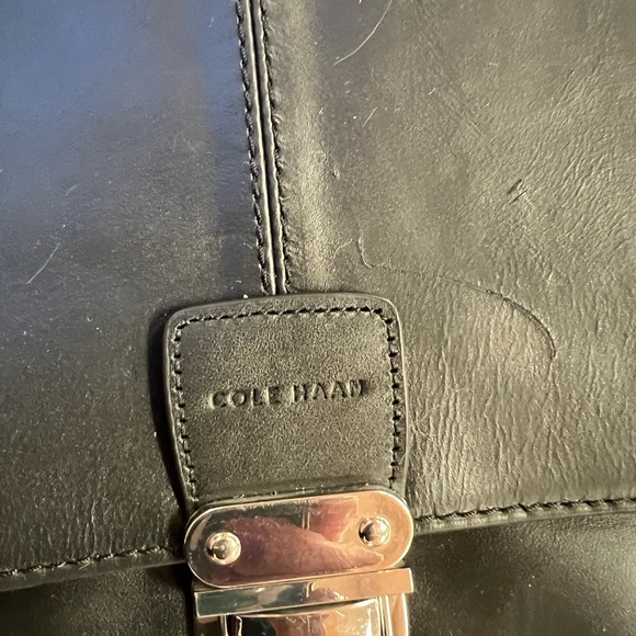 New never used leather KennetCole laptop bag - Picture 3 of 7